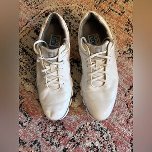 Men’s FootJoy PRO SL White/Silver Spikeless Golf shoes, 11M